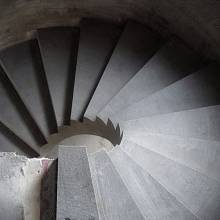 Točité betonové schodiště