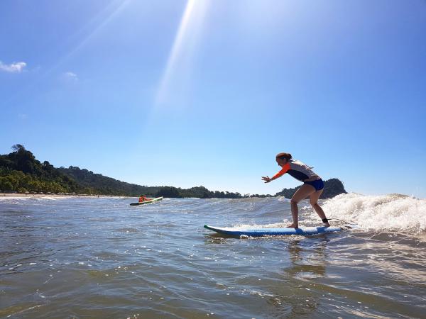 blog-The-Best-Experience-Themes-of-2017-surfing.jpg