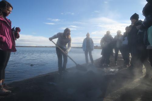 digging-up-bread-iceland