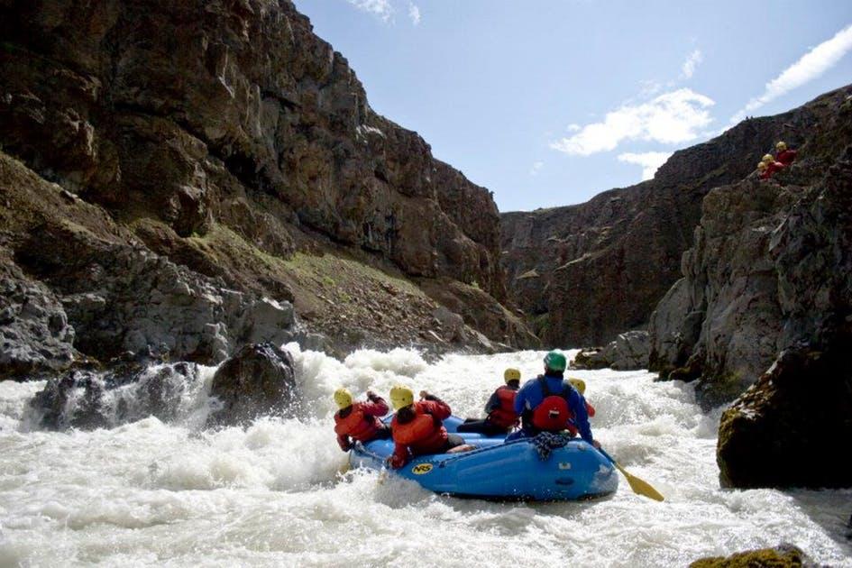 white-water-rafting-in-iceland