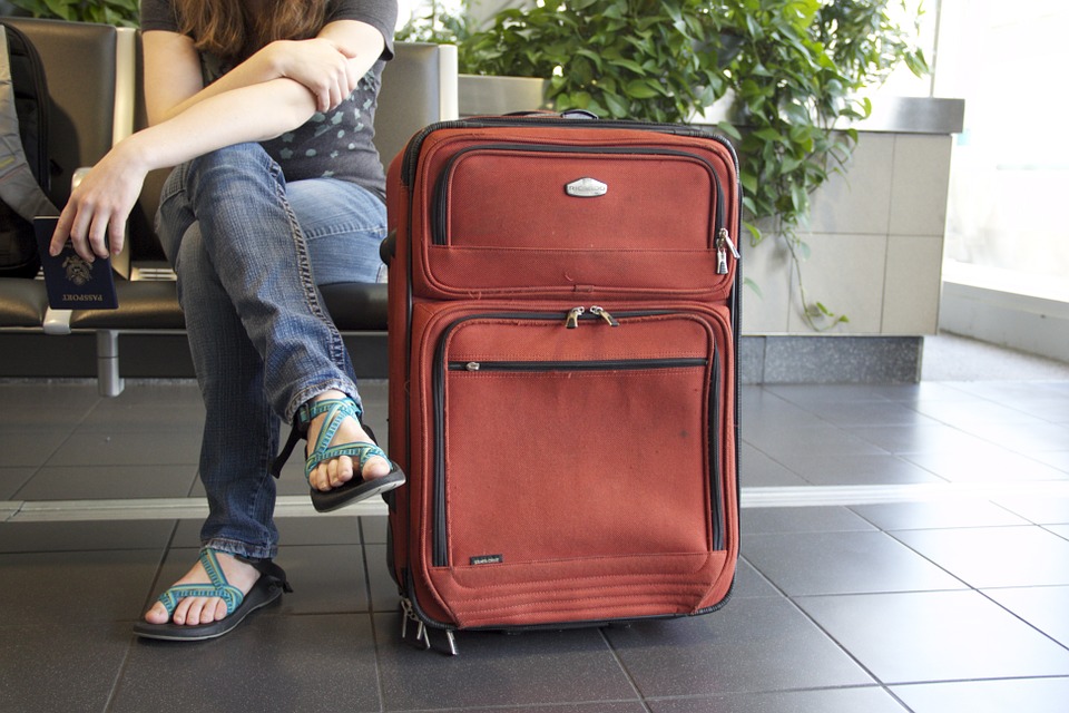 suitcase-at-airport