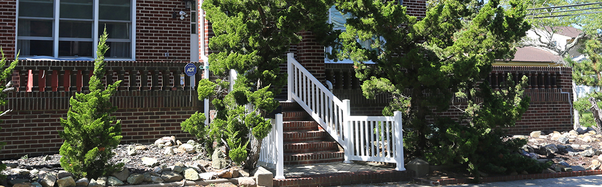 Neponsit, NY Home and Garden Sale