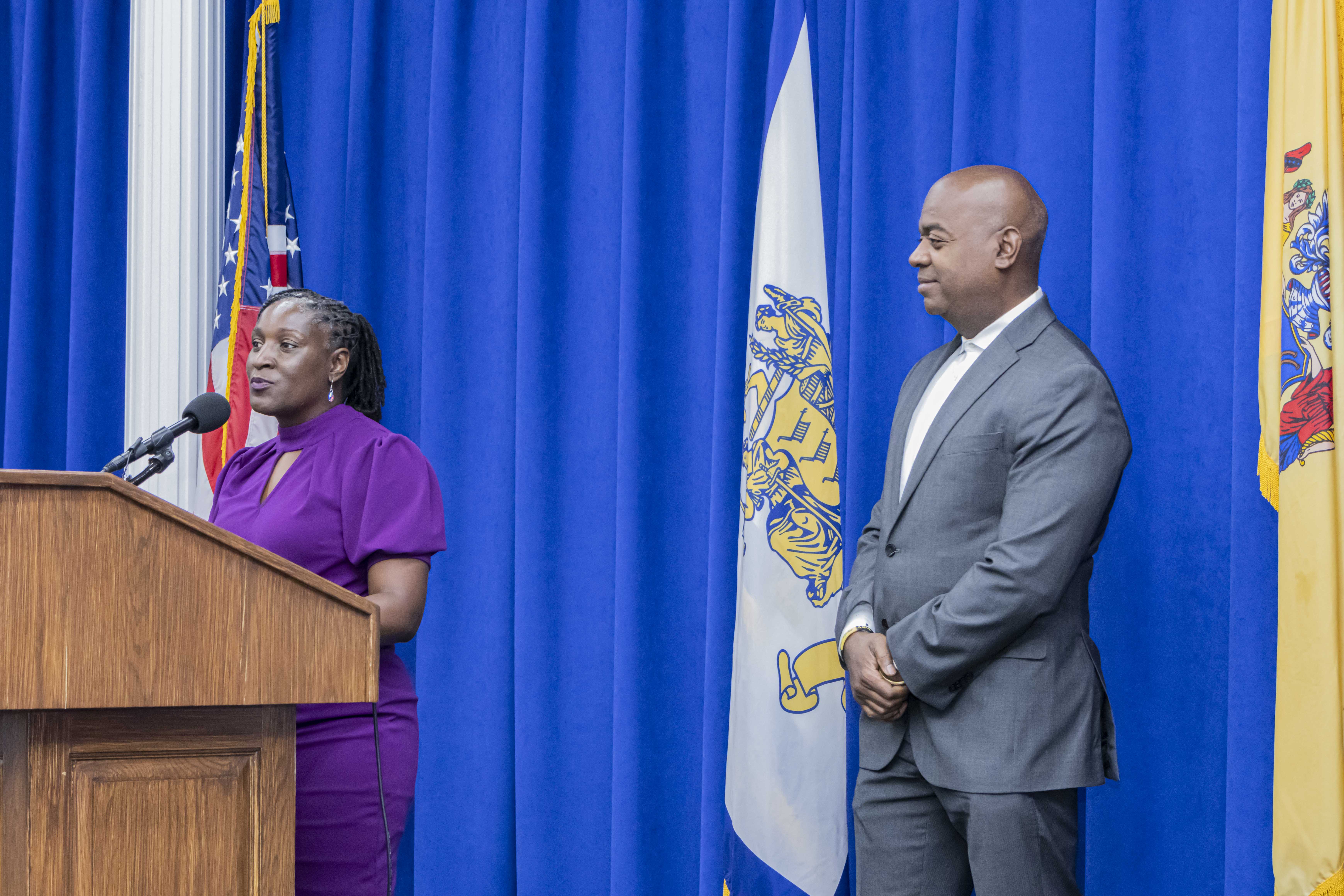 Bronx City Clerks Office - 53dzinx