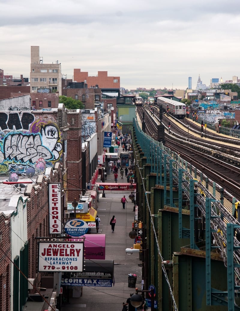 Roosevelt Avenue Streets & Transportation