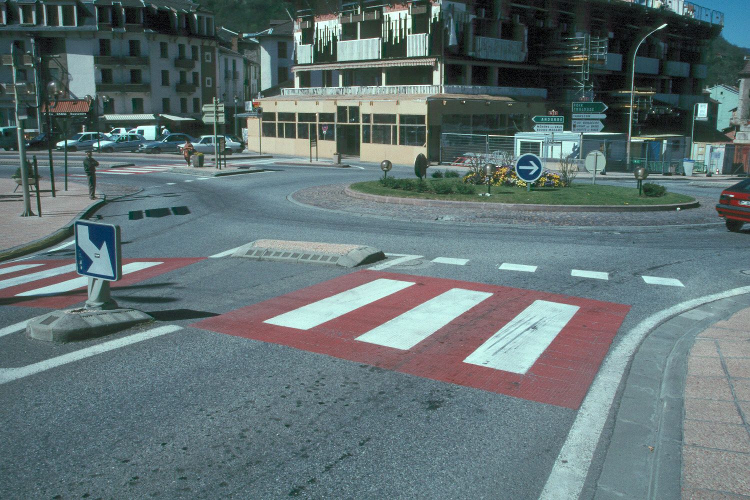 Aix-les-thermes France roundabout
