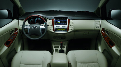 dong xe toyota innova