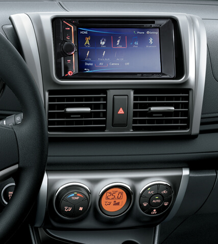 dòng xe toyota nhập khẩu yaris tiện ích