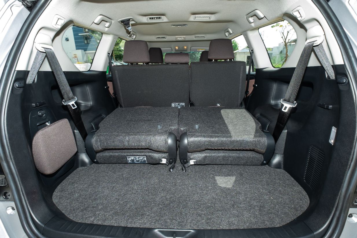 hàng ghế xe innova e 2020
