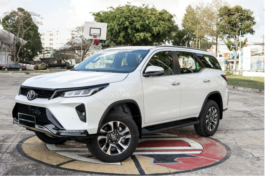 toyota forutner 2021