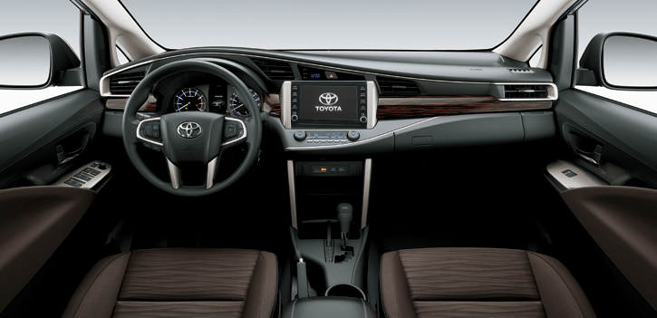 nội thất giá xe innova 2021 lăn bánh