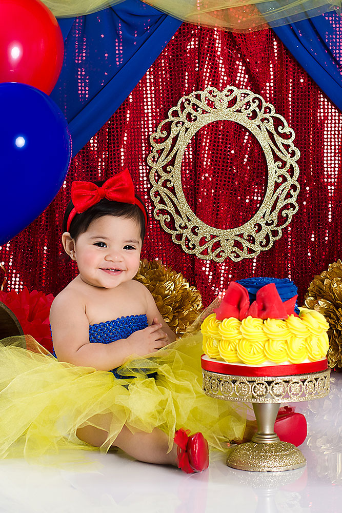 If you need to plan a portrait session for your little one(s), Hello Baby provides a completely comprehensive approach, taking the pressure off families as much as they can.