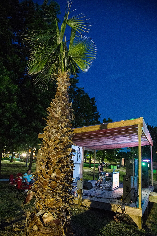 Thursday nights, the Shark Beach Bar comes even more alive with popular live bands, karaoke, drink specials, dancing, great food, and swimming under the stars. (Photo: Darcy Daniels)