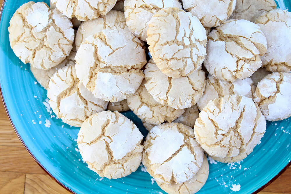 Brown Butter Cinnamon Crinkle Cookies (Photo: Chelsi Fisher)