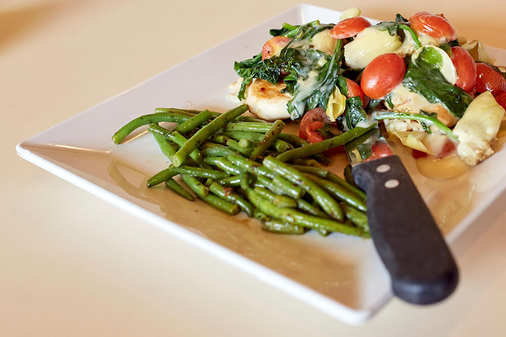 Lemon Artichoke Chicken (Photo: Sarah Eliza Roberts)