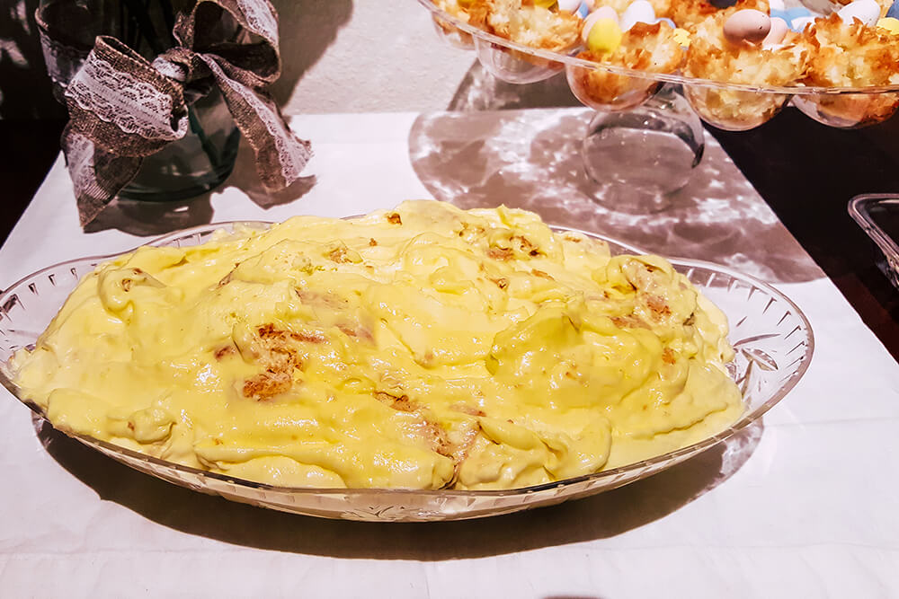 Lemon Eclair Pudding (Photo: Sarah Herrera)