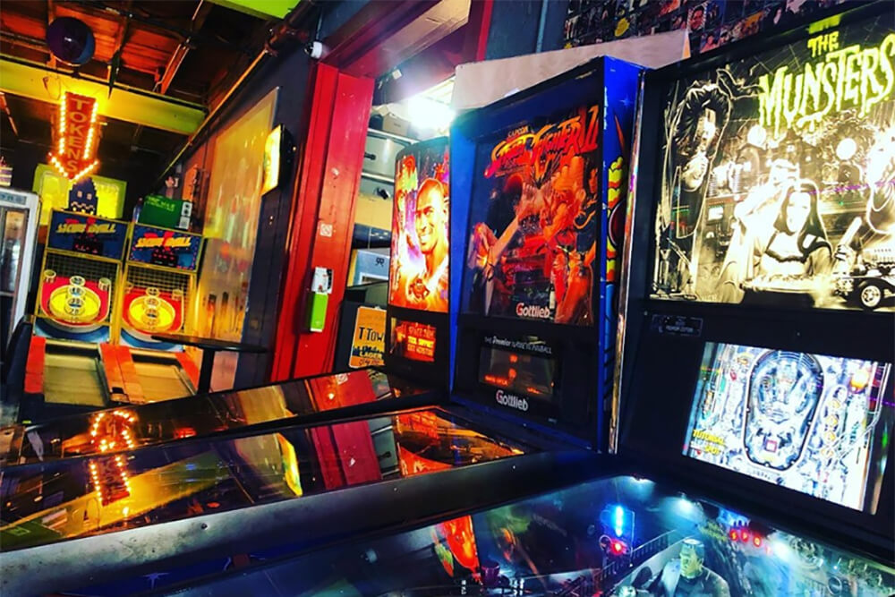 The Max Retropub