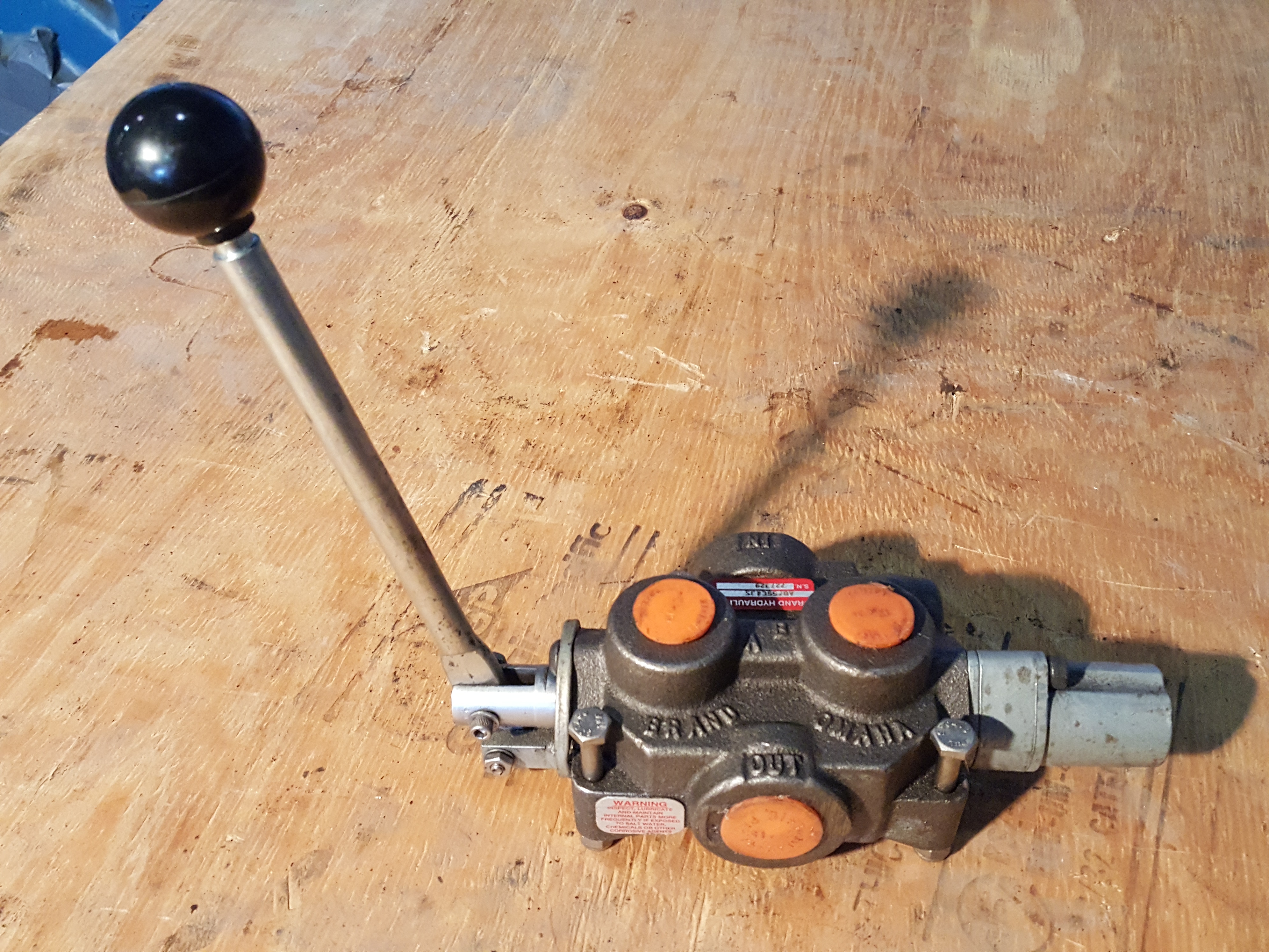 OMAHA BRAND HYDRAULIC VALVE (8149) Diligent Equipment Exchange
