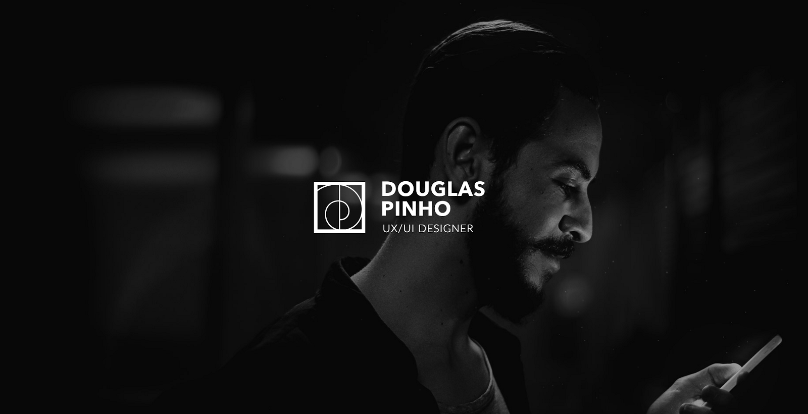 A portrait humanizes Douglas Pinho's portfolio site
