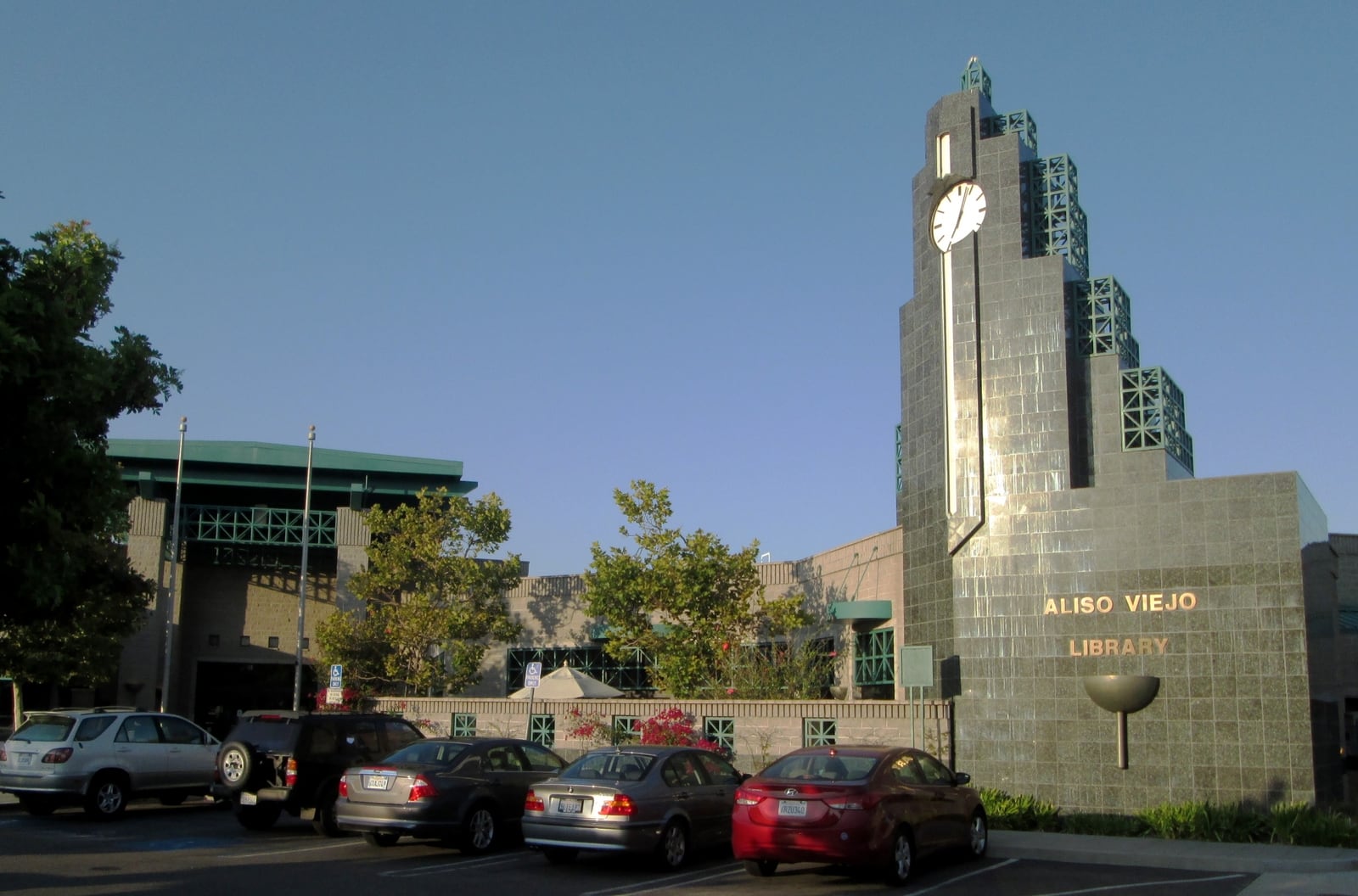Aliso Viejo Towing Fast Tow Truck & Roadside Assistance