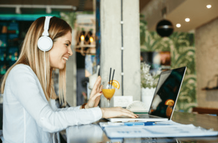 benefits of virtual conference vs in-person conference