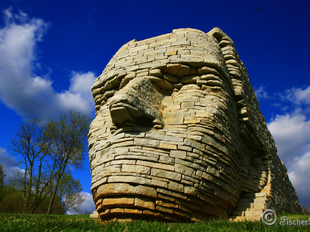 a large stone statue in dublin, ohio