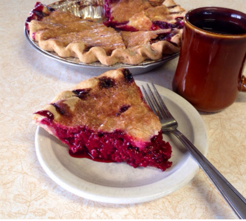 red raspberry pie