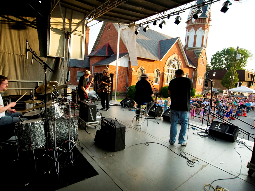 musicians preform on stage at creekside jazz festival