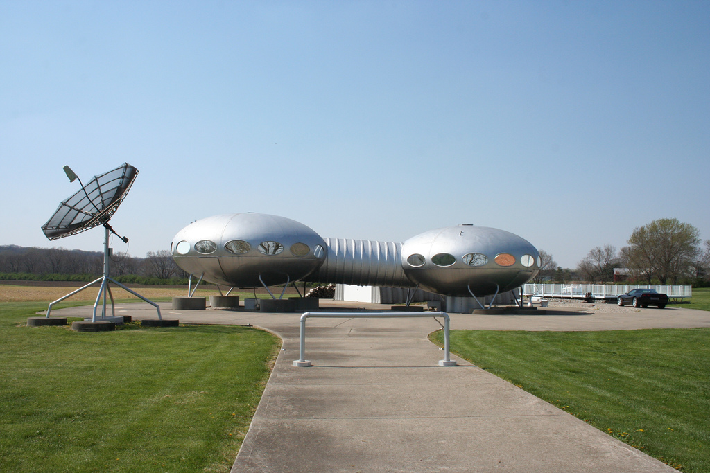 Futuro House in Carlisle Ohio