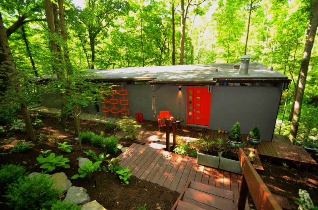 beautiful home in woods