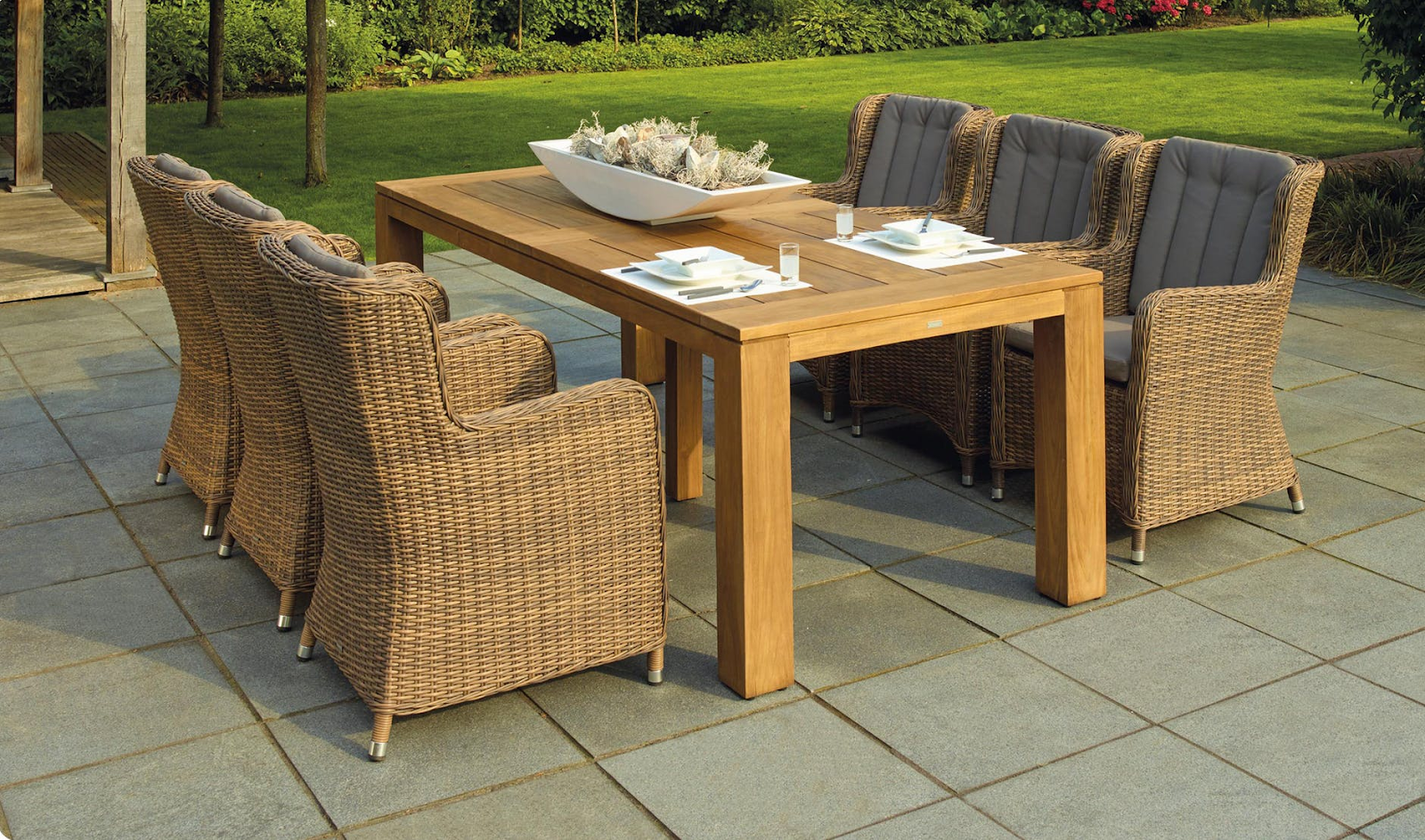 outdoor patio set