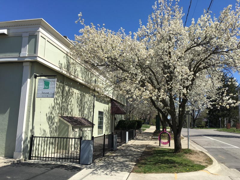 Street corner in old worthington