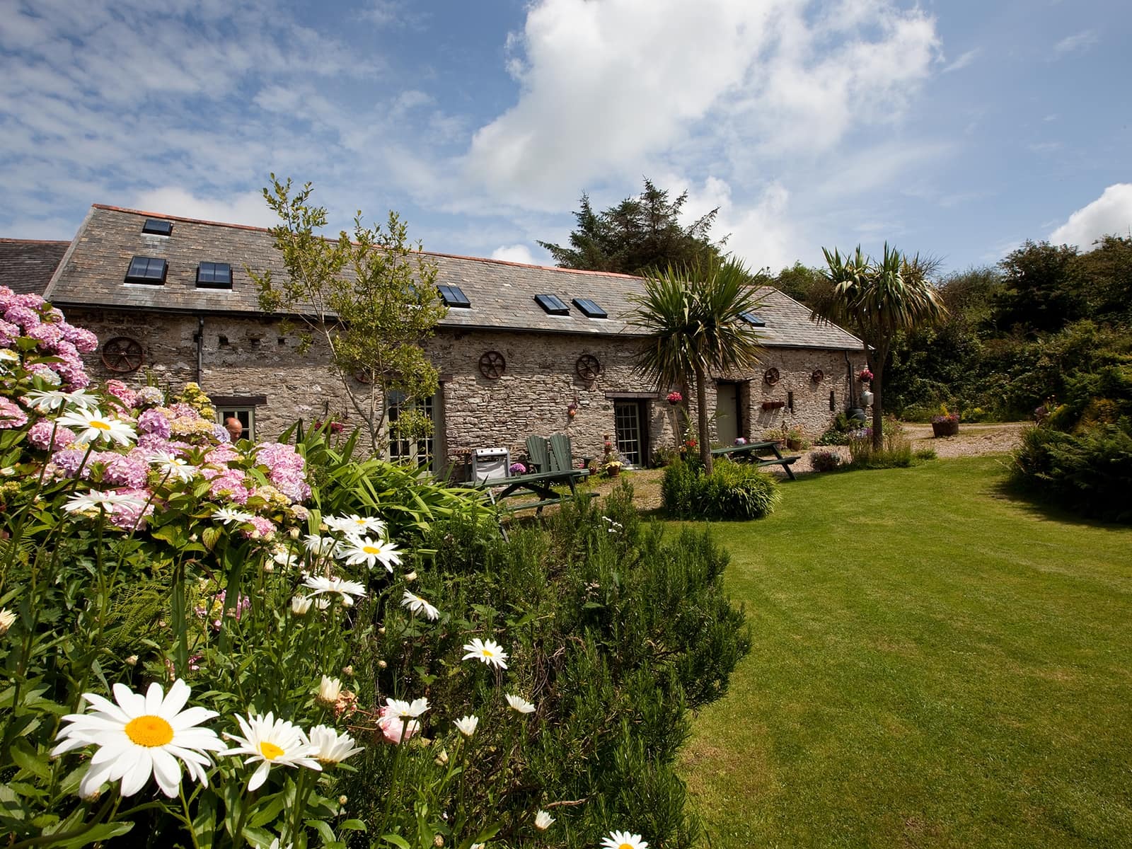 Dolly's Barn, Higher Mullacott Farm sleeps 11