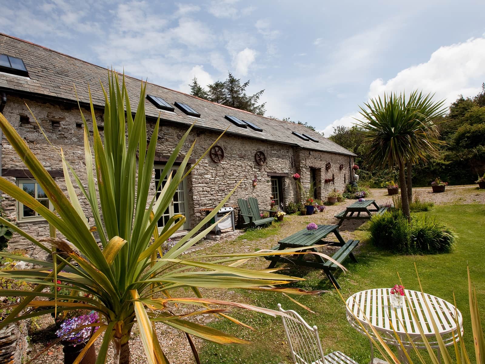 Dolly's Barn, sleeps 11 My Favourite Cottages