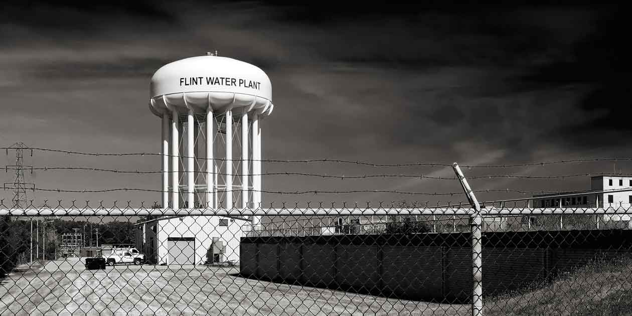 The Flint Water Plant tower in Flint, MI. As of 2017, the Flint water crisis remains ongoing. Photo by George Thomas, licensed under (CC BY-NC-ND 2.0).