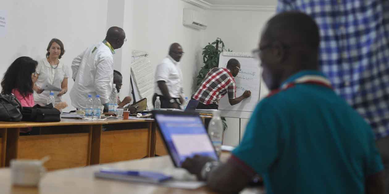 A USAID Preventative Mini-University in Côte d'Ivoire.