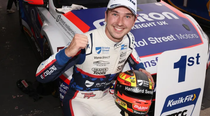 MDM Designs | Motorsport Graphic Design & Website Design