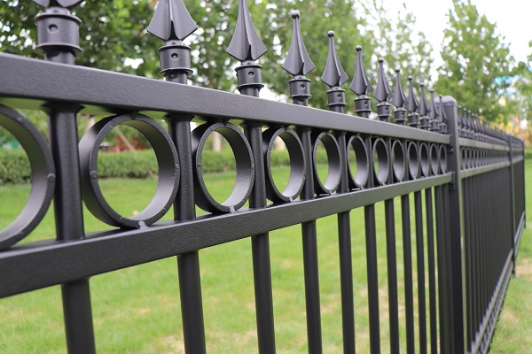 Ring & Spear Top Railing