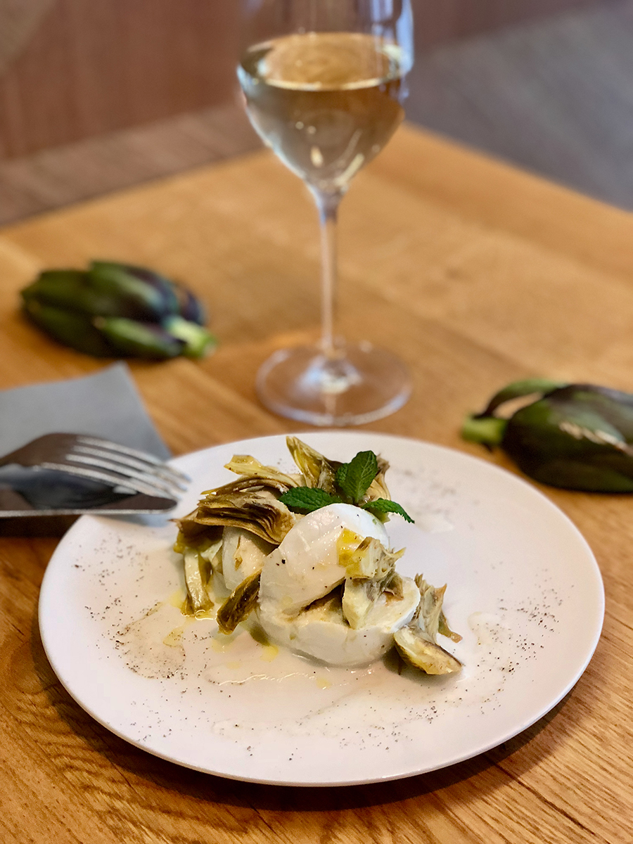 Mozzarella di Bufala con Carciofi