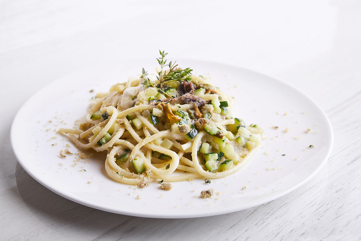 Pasta with Cow Milk Mozzarella Knots