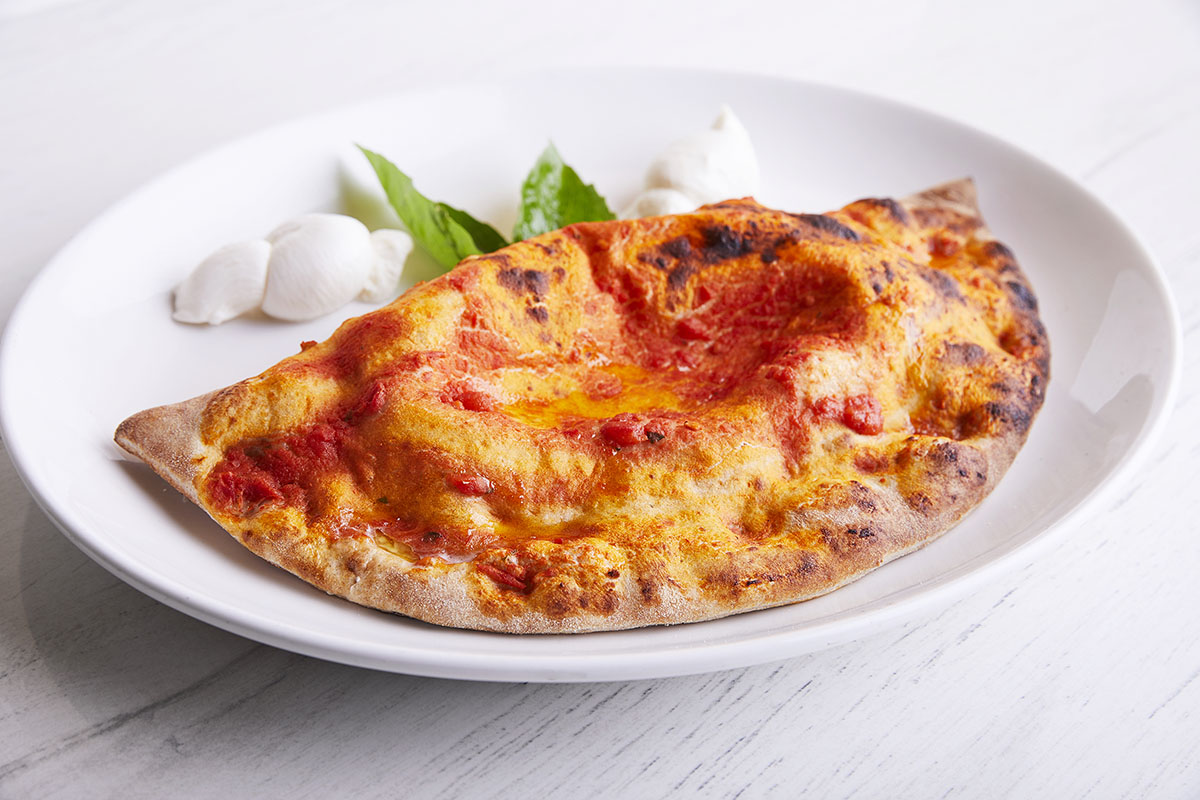 Calzone with Cow Milk Mozzarella Knots