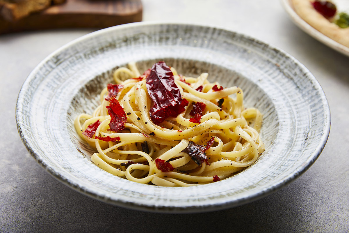 Linguine with Crusco Pepper from Senise IGP