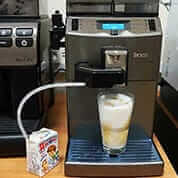 Автоматическая зерновая кофемашина Saeco Lirika One Touch Cappuccino