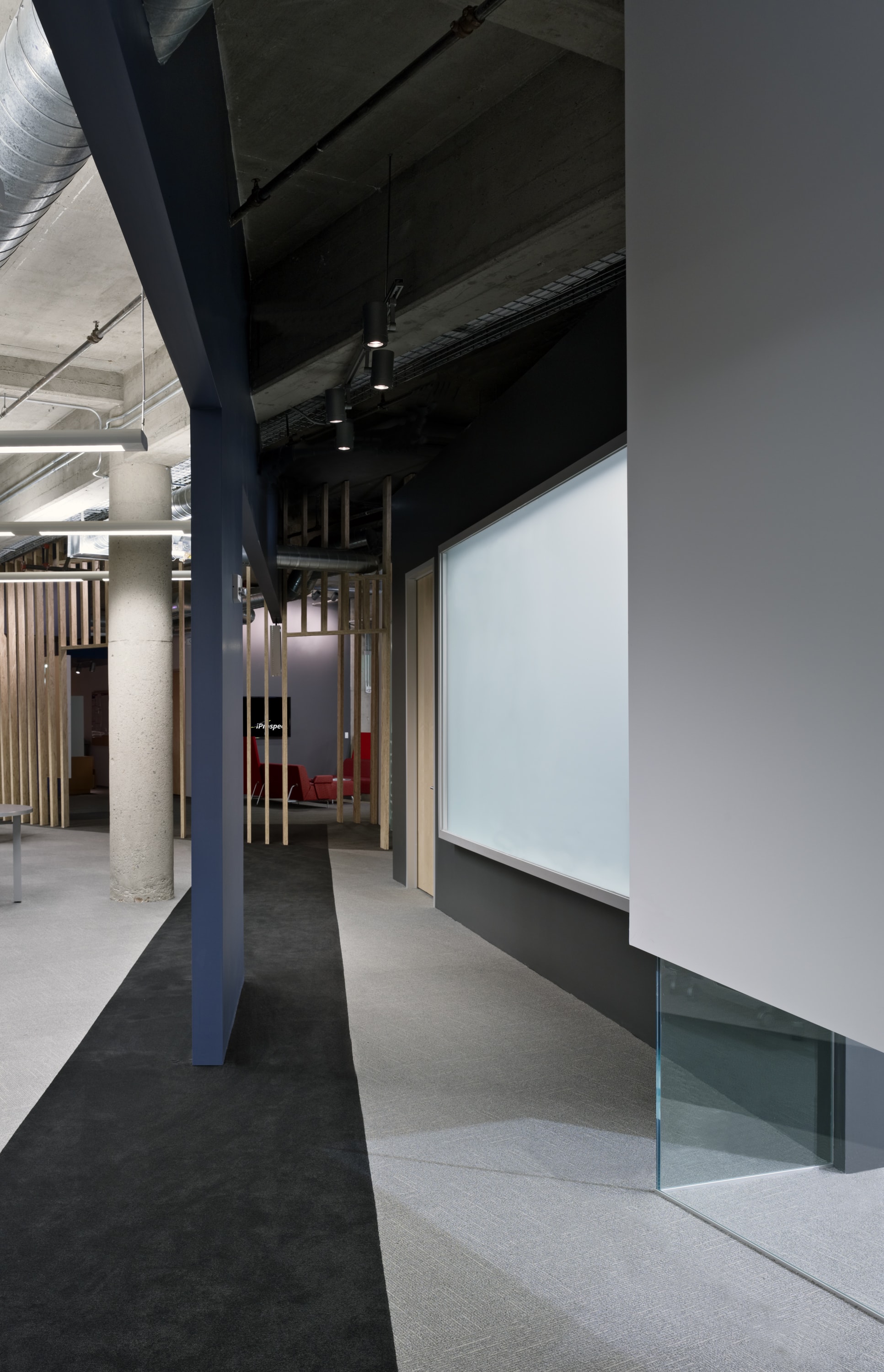 Carat \ Aegis Media by Quezada Architecture (Fred Quezada, Cecilia Quezada, Ed Tingley)