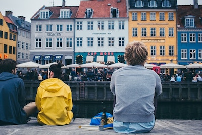 The 4 People You’ll Want to Meet When You Plan To Work While Traveling the World
