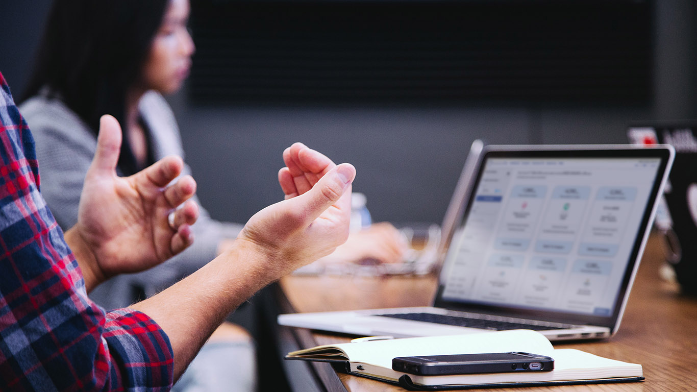 UX/UI Designers