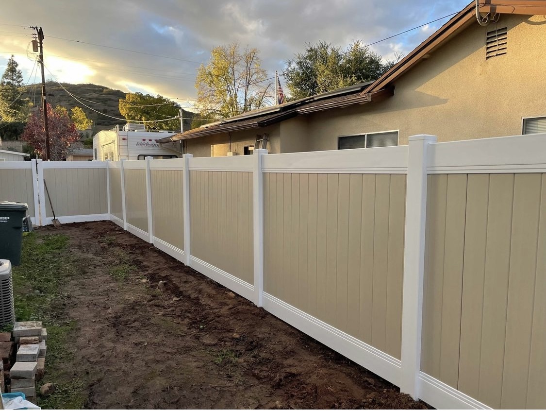 Ergeon Vinyl Fence Pros and Cons