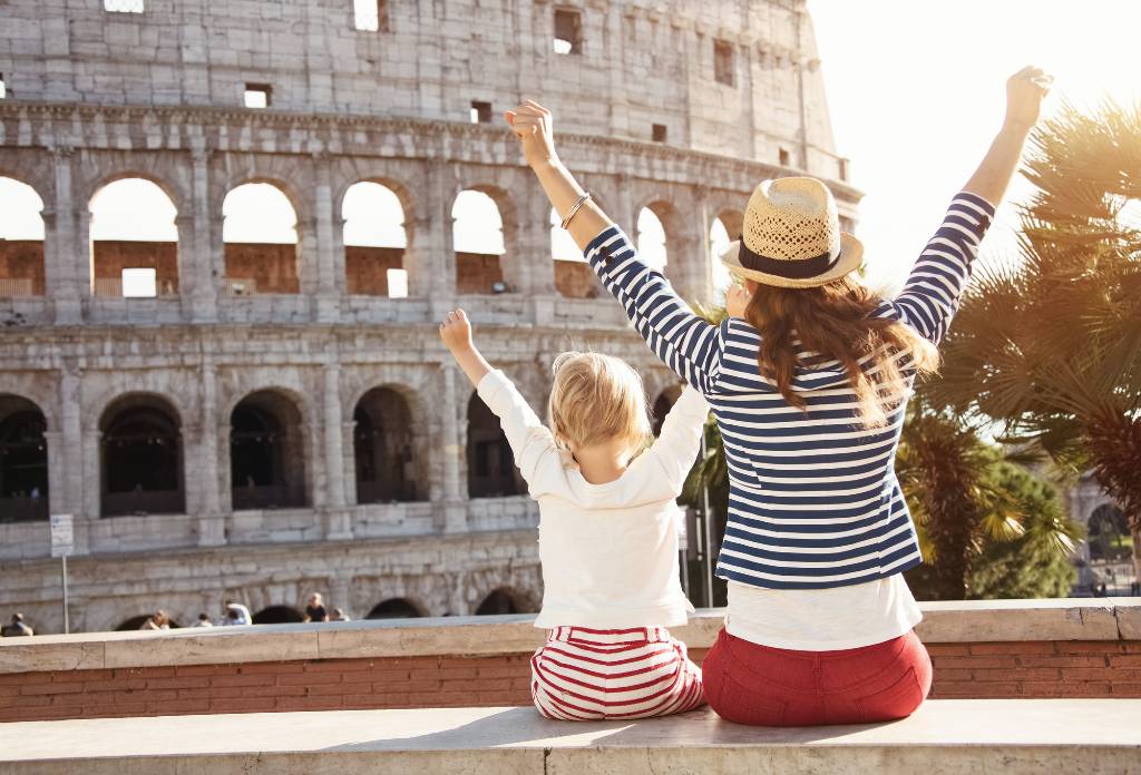 mother and daughter in Rome.