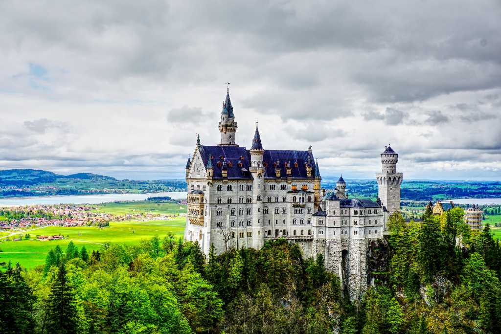 Neuschwanstein.