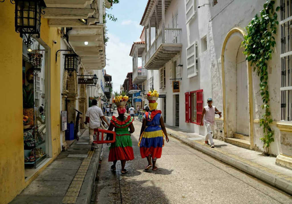 Palenquera women in Cartagena