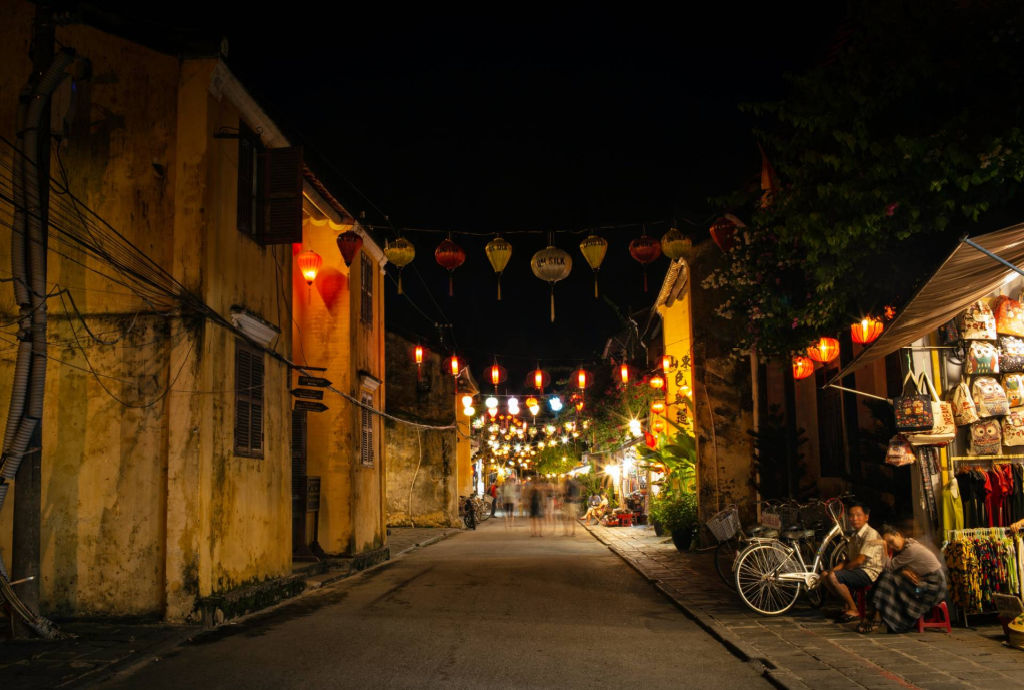 lanterns on a dark Hoi An street.